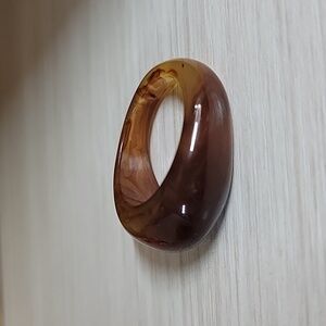AMBER MARBLED ACRYLIC RING